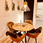Stylish Apartment With Beautiful Ambiance