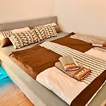 Stylish Apartment With Beautiful Ambiance